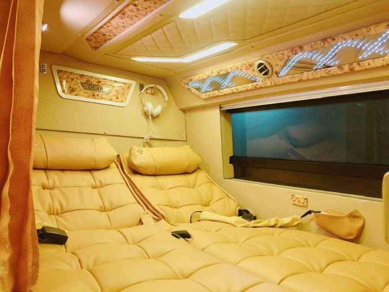 Sleeping bus2