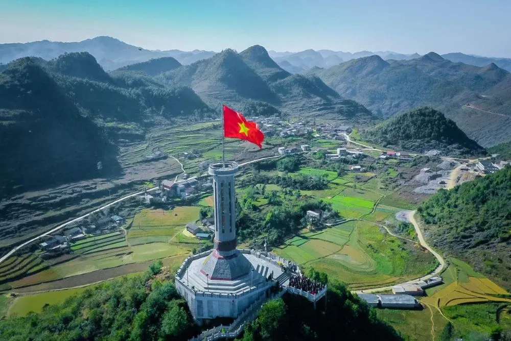 Lung Cu Flag tower