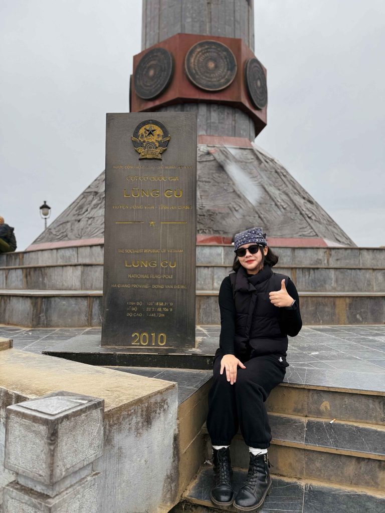 lung cu flagpole